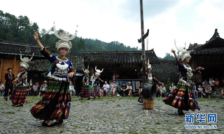 （社会）（1）贵州雷山：苗寨迎来旅游旺季