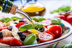 美研究:食用橄榄油有望降低血栓风险