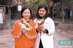 荔湾老街插花展示花样人生 西关小姐衬
