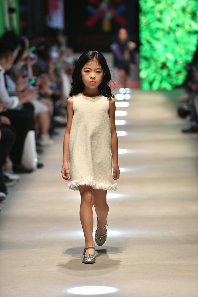 2018中国国际儿童时尚周 爱一直都在