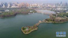 城湖相融、还湖于民