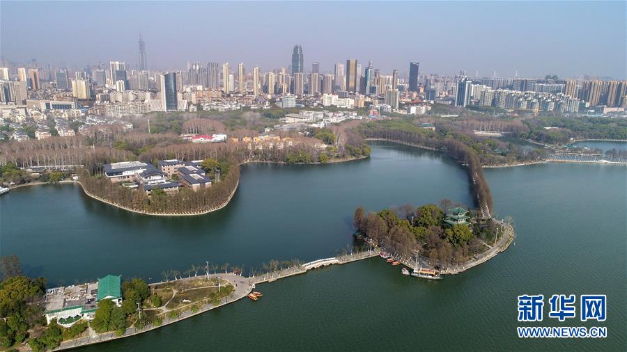 （图文互动）（1）城湖相融、还湖于民——武汉东湖“变身”记