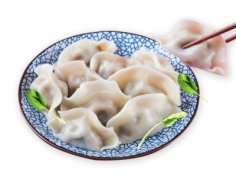 两万爱心物资 一碗美味饺子本报“暖冬