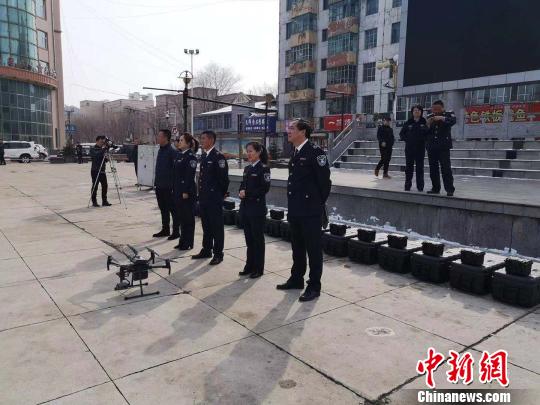 20架无人机“警察”在哈尔滨巴彦县首日上岗