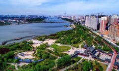 加快旅游产业转型升级 建设国际文化旅