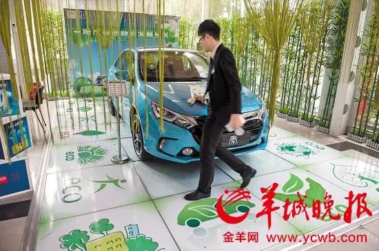 男子肝脏竟被上百条长两厘米的虫“侵占”！ 祸