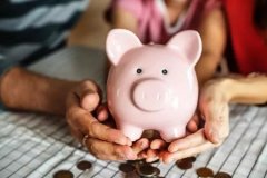 肖飒:现金贷江湖 谁套路了谁?