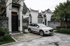 科技加身,第四代胜达变身硬核SUV