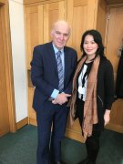 英国自由民主党领袖:假定华为有危险