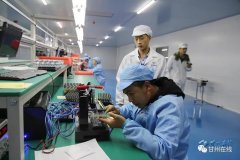 又有10万部“甘肃制造”手机发往中东