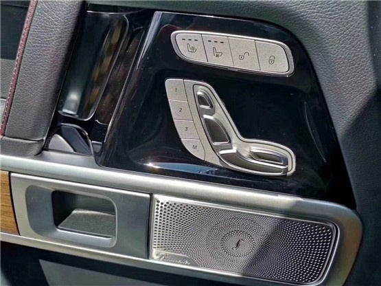 2019款奔驰G500最新解读 车内空间优化