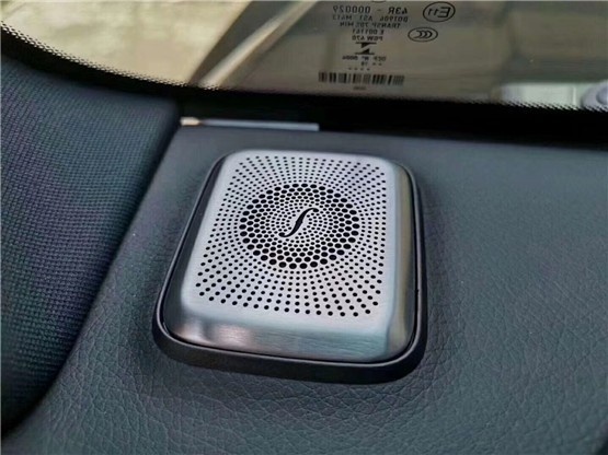 2019款奔驰G500最新解读 车内空间优化