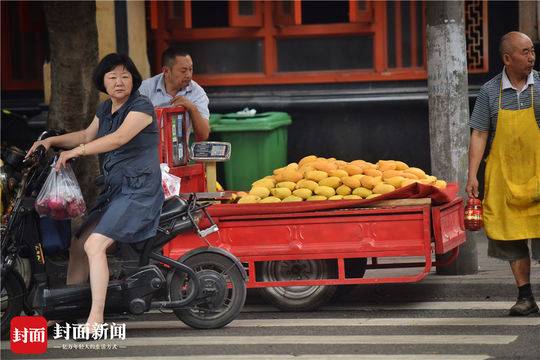 今夏成都水果价格跌跌不休好吃嘴担心明年涨不停