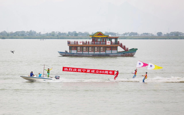 从渔湖到宁夏旅游“名片”：沙湖以保护为重，