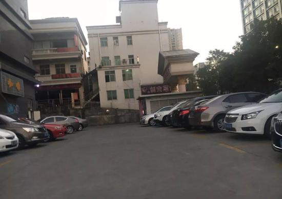 深圳首张非经营性停车场乱收费巨额罚单开出