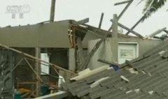 “帕布”席卷泰国南部 大量中国游客滞