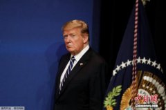 美联邦法官推翻特朗普行政令 禁止开放