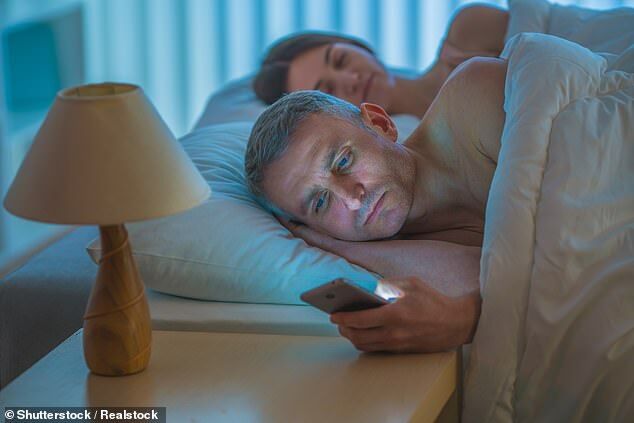 智能手机干扰睡眠 浏览社交媒体使入睡更困难