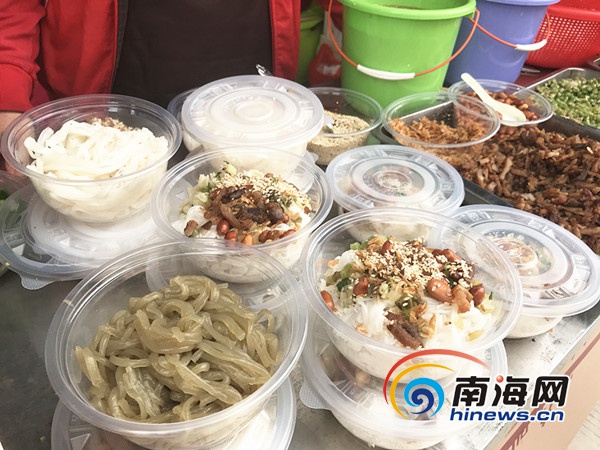 陵水“三月三”民族风情街美食集市：一站吃遍