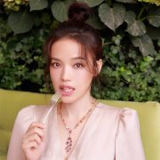 一种风格一种情结 备受追捧的古着珠宝