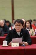 成龙呼吁艺人帮助农民:让特色农产品