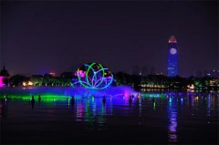 济南泉城夜宴·明湖秀16日起商演 票价最
