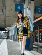 戚薇穿“热气球裙” 搭配黄色外套显时
