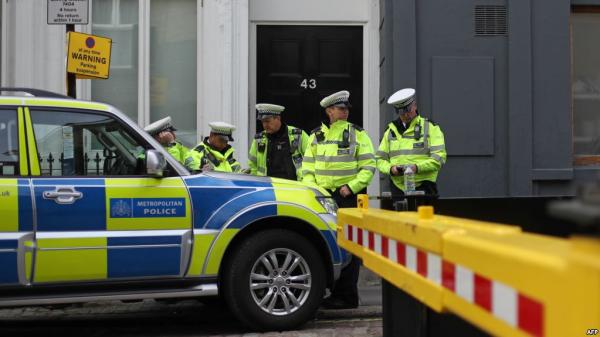伦敦发生枪击案 嫌犯驾车撞击乌克兰大使汽车被捕