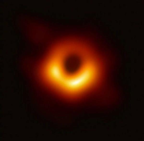 史上首个被看见的黑洞有名字了：夏威夷语命名