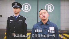 酷似张若昀剃发演“囚犯” 这位90后监