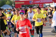 武警官兵全力保障北京半程马拉松安全