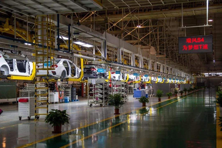 属于中国品牌的智能时代 你知道这款德系本土车多拼吗?