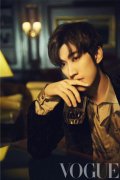 李治廷出席时尚晚宴深色西装展现高贵
