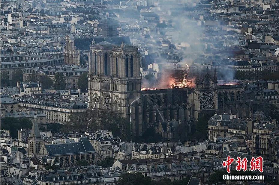 付之一炬！巴黎圣母院大火前VS大火后