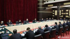 习近平主持召开解决“两不愁三保障”
