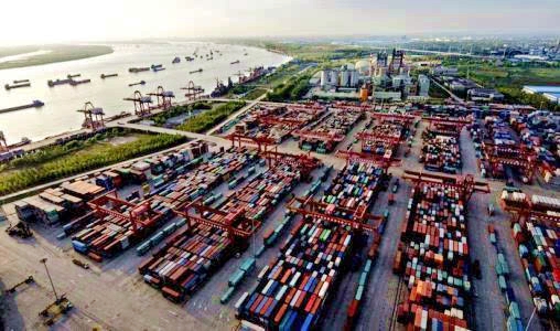 武汉新港一季度集装箱吞吐量增长25.65%