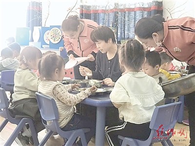 建立集中用餐陪餐制度 让孩子的饮食更安全