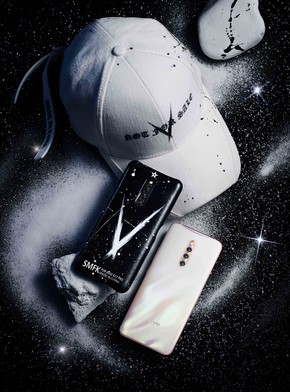 vivo携手国产品牌SMFK：王嘉尔最新时尚大片抢先看！
