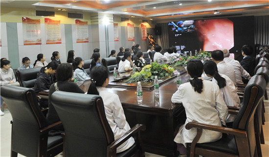 ERCP手术直播 提升胆胰疾病诊疗水平——郑州三院召开“ERCP高峰论坛”