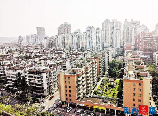 近期厦门楼市部分二手房获得入市资格。(记者张雨婷摄)