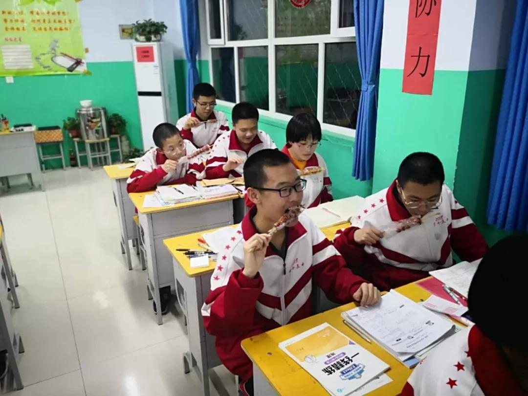衡水十三中高一年级美食美味暖人心
