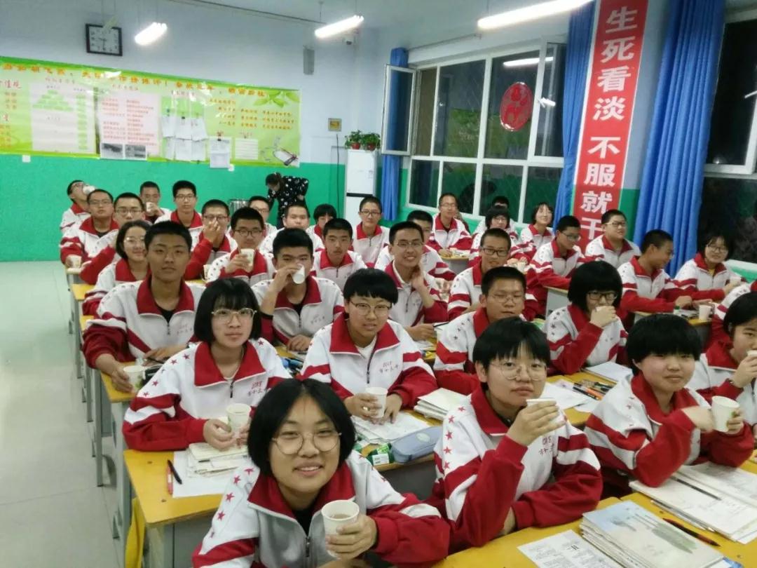 衡水十三中高一年级美食美味暖人心
