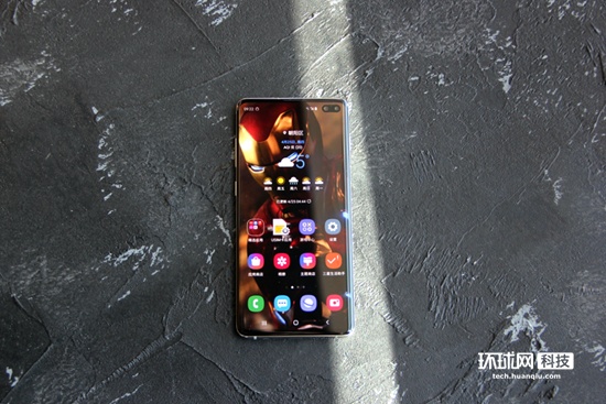 三星Galaxy S10+体验：外观与配置均有不小升级