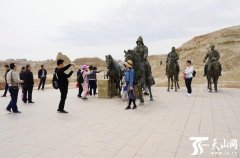 克拉玛依世界魔鬼城景区迎旅游热潮