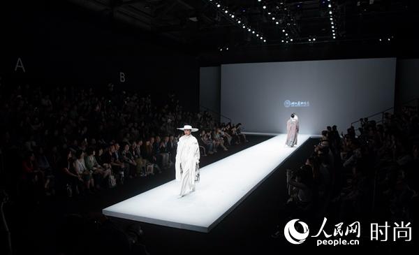 2019“Bedo Fashion”湖北美术学院专场发布亮相北京时尚设计广场