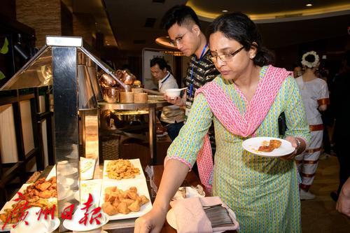 印度美食远不止咖喱鸡！“芒果之王”和国民小吃让广州市民好满意
