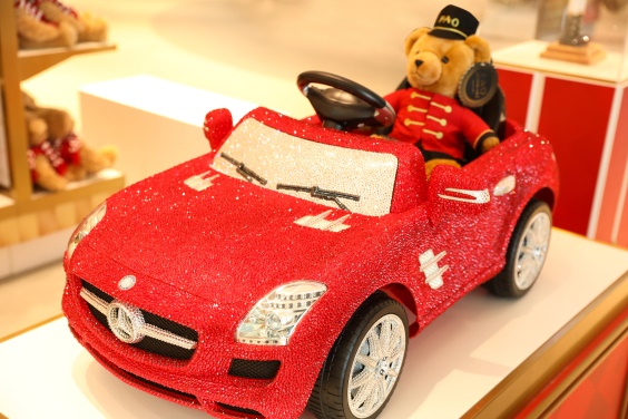 亚洲首家FAO Schwarz玩具旗舰店落地北京