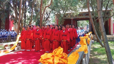 武威举行“祭孔大典” 引来兰州十一中千名学子开展研学旅行活动