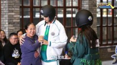 《奔跑吧》王彦霖被佘诗曼按泥里朱亚