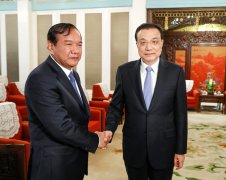 李克强会见柬埔寨副首相兼外交大臣布
